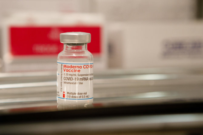 Eriko Ovčarenko / BNS nuotr./Buvusiame pašte įrentas vakcinacijos punktas