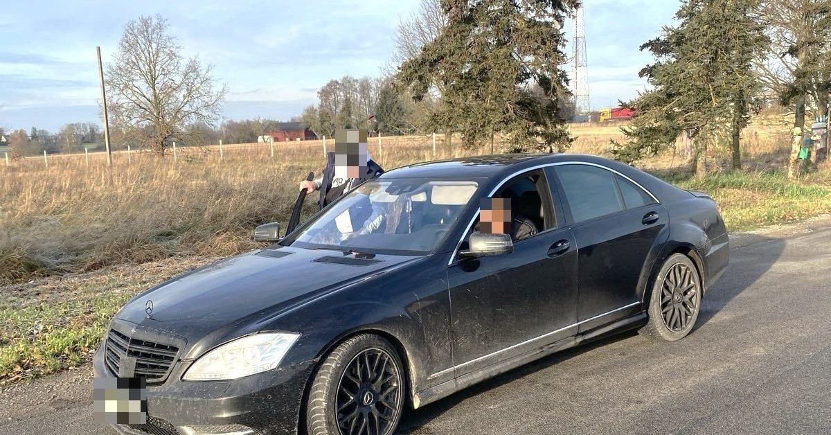 Ruso kelionė limuzino klasės „Mercedes“: gyvena Vokietijoje, o „teises“ nusipirko Lietuvoje - 15min.lt