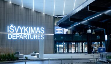 Balionai trikdė skrydžius: ar pavyks prisiteisti žalą?