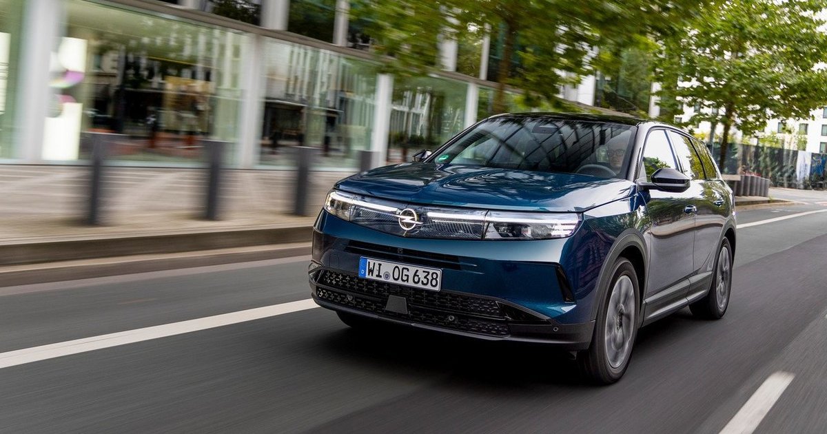 „Lietuvos metų automobilis 2026“ dalyvis: kardinaliai pasikeitęs „Opel Grandland“