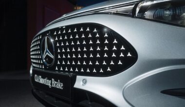 „Mercedes-Benz“ naujų taršos standartų nepabūgo: planuoja pristatyti naujus variklius