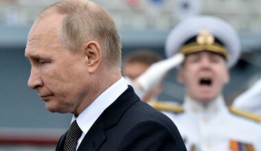 „Putinas pasirinko būti Kinijos vasalu“: Sikorskis apie Maskvos paklusnumą Pekinui