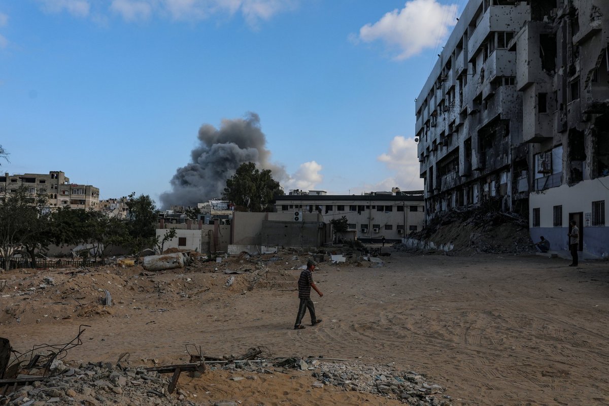 Izraelis: „Hamas“ perdavė ne įkaitų kūnus