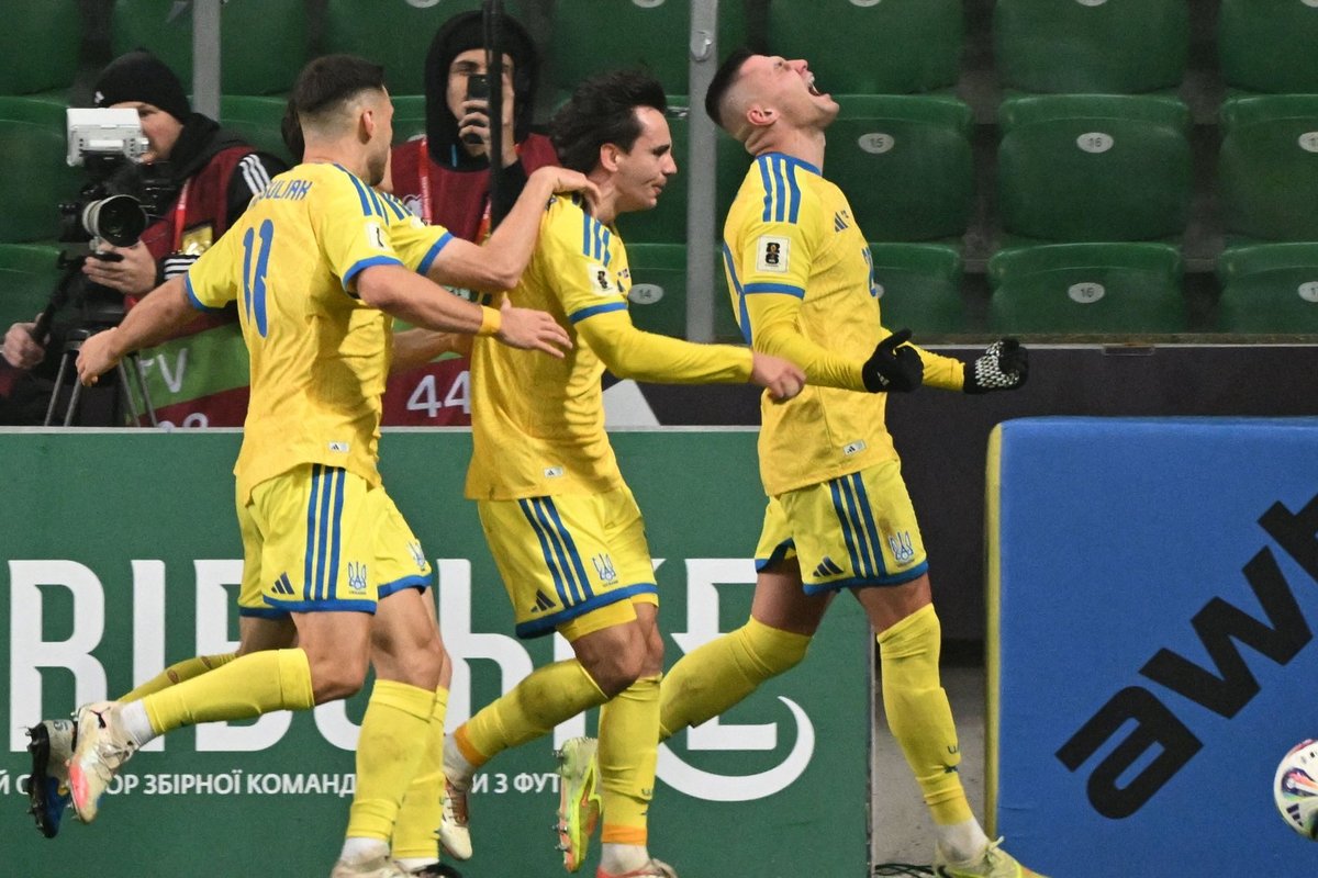 Ukrainos euforija: vėlyvi įvarčiai išsaugojo šansus žaisti FIFA 2026 pirmenybėse