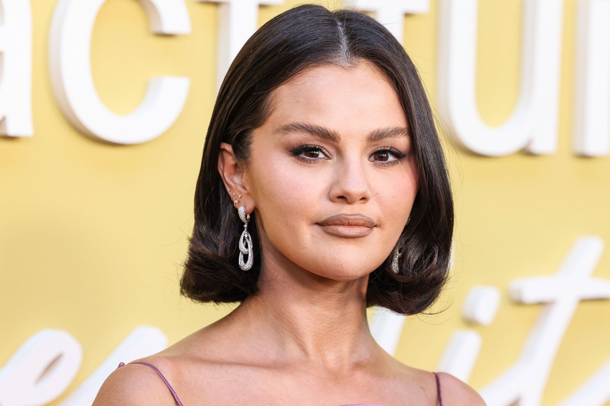 Pasikeitęs Selenos Gomez veidas internete sukėlė aršias diskusijas: įtaria plastinę operaciją