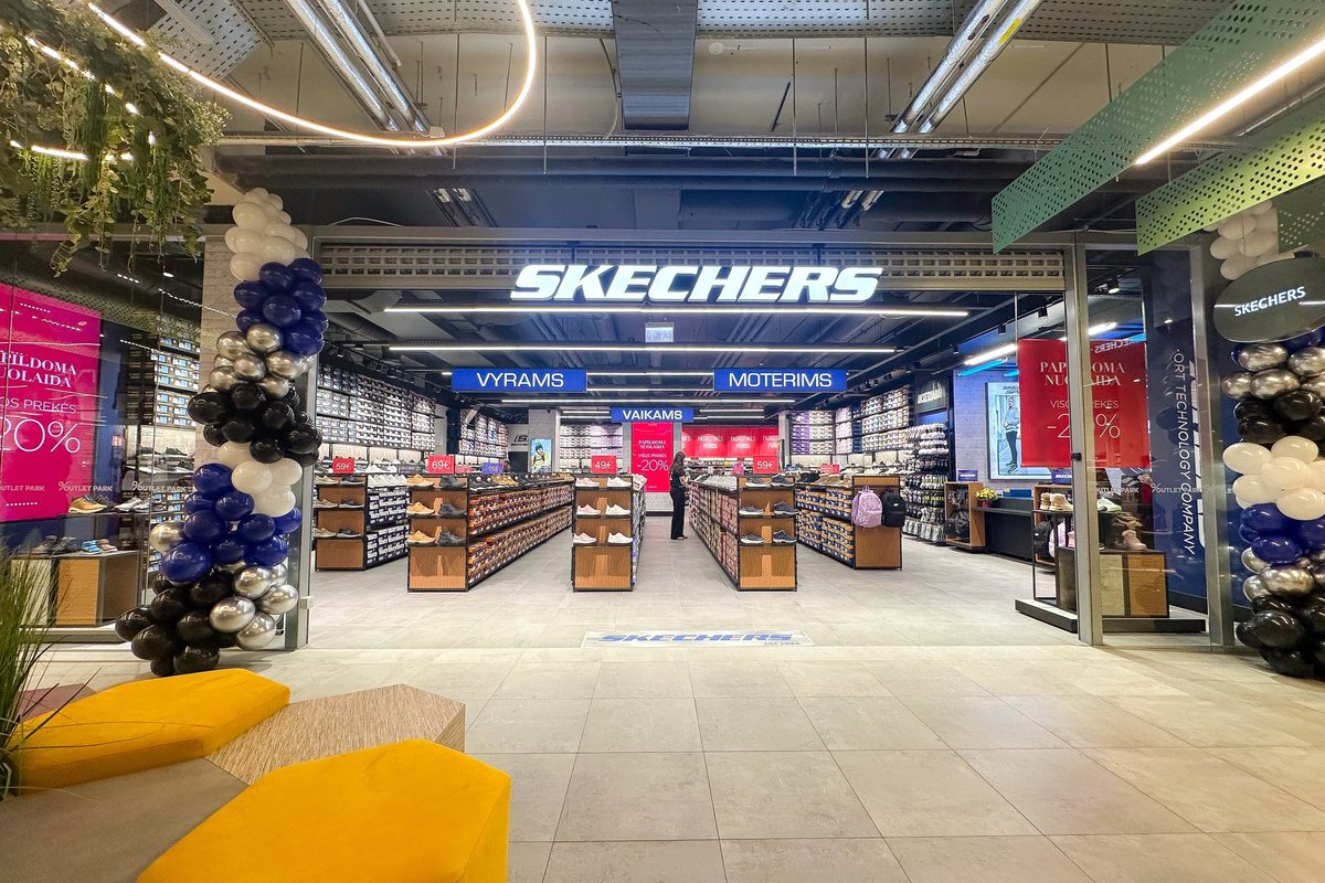 Tūkstančiai stilingų, komfortiškų ir inovatyvių avalynės modelių itin patraukliomis kainomis: „Outlet Park“ pristato „Skechers“ outlet parduotuvę