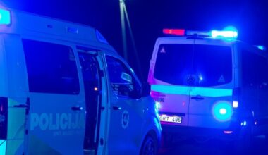 „Pradėjo lįsti prie mano draugės“ – įtūžusio Roko elgesys peraugo į muštynes