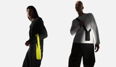 „Apple“ pristatė „nei rankinę, nei dėklą“ už 200 eurų