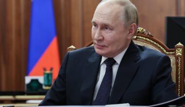 „Autoritarizmas – veiksmingiausia valdymo forma“: rusams išleistas naujas aiškinamasis žodynas