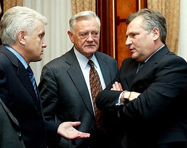 Volodymyras Lytvynas, Valdas Adamkus ir Aleksandras Kwasniewskis