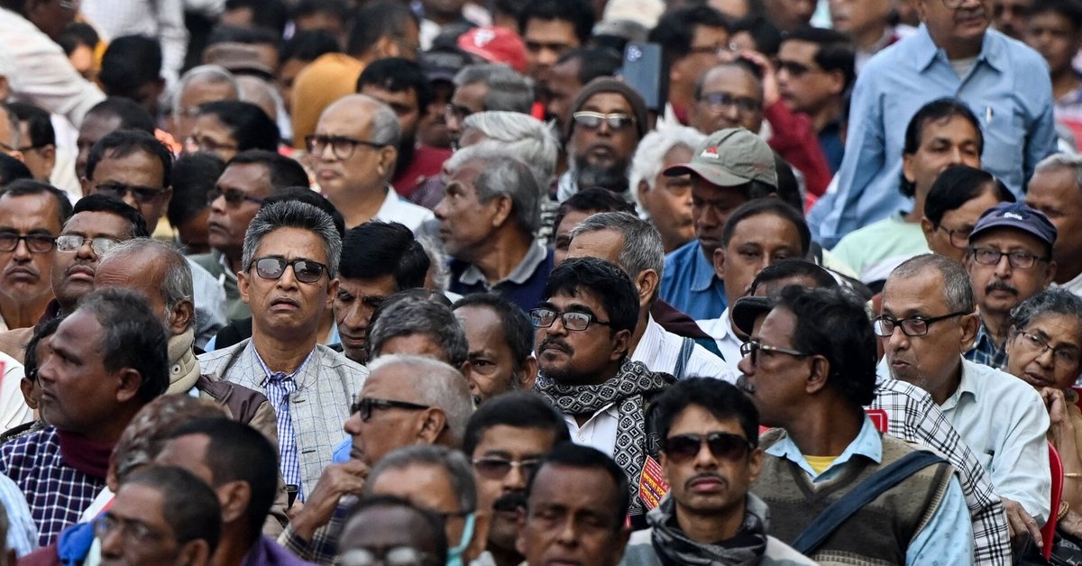 Indijoje tūkstančiai profesinių sąjungų narių protestuoja prieš naujus darbo kodeksus