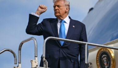 „The Telegraph“ išnarpliojo Trumpo strategiją dėl Ukrainos: Putinas nustebintas