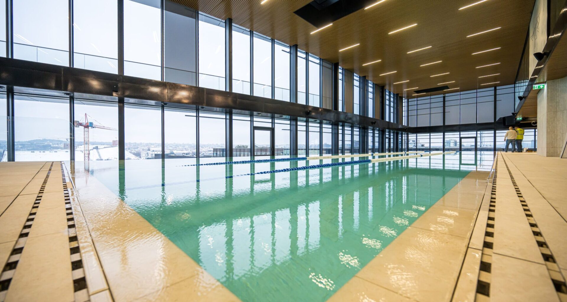 Parodė, kaip atrodo vienas įspūdingiausių ir gražiausių baseinų Vilniuje (nuotraukos)