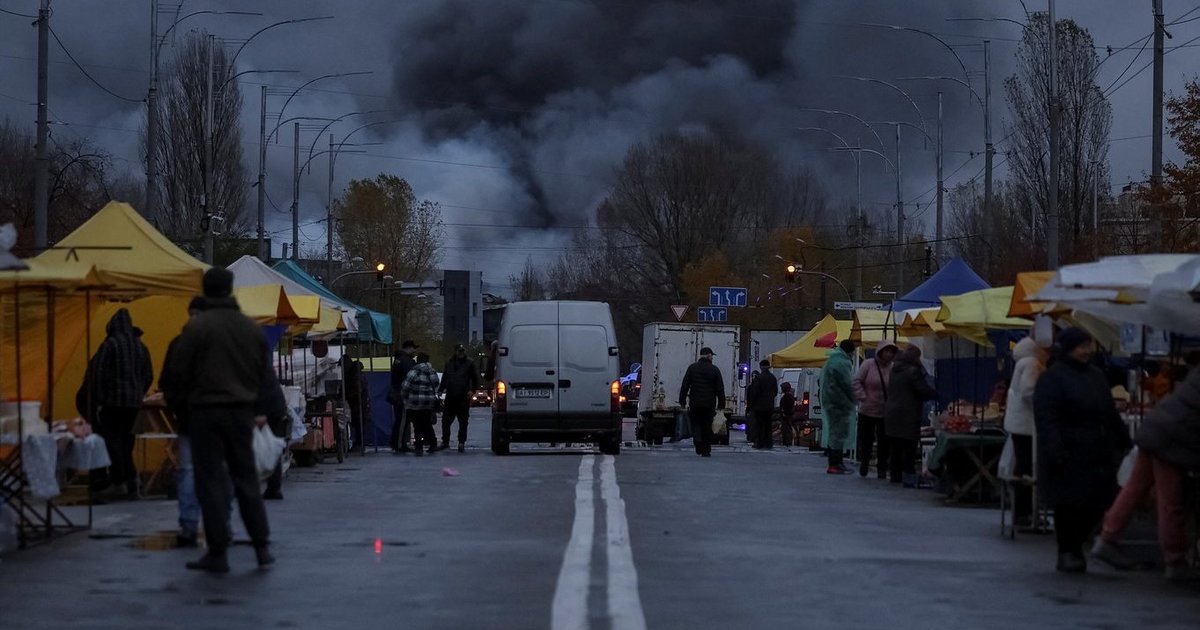 Po masinių Rusijos atakų – paralyžiuota Ukraina: nutrūko elektros, vandens, šilumos tiekimas