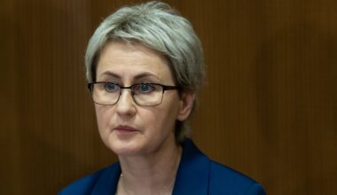 Į „čekiukų“ skandalus įsivėlę parlamentarai nėra tikri, ar palaikytų Grunskienės kandidatūrą antrai kadencijai