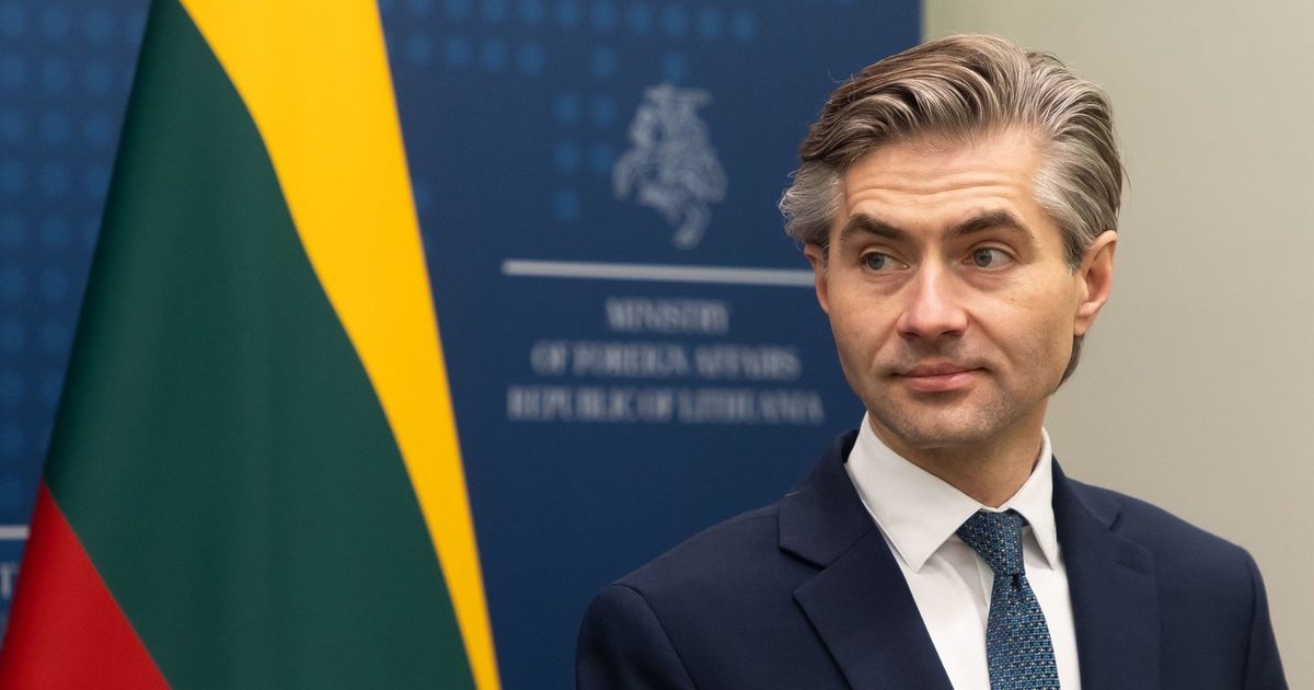 Vilniuje negalėjo nusileisti iš Briuselio skridę Budrys ir Kubilius: Baltarusija tęsia hibridinius išpuolius