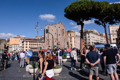 Netoli Koliziejaus Romoje sugriuvo dalis viduramžių bokšto