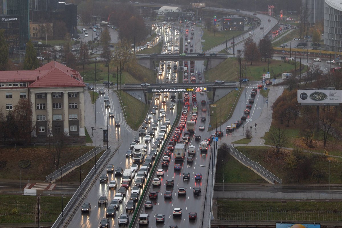 Lietuva reiptasi į teismą dėl įsipareigojimų nevykdymo