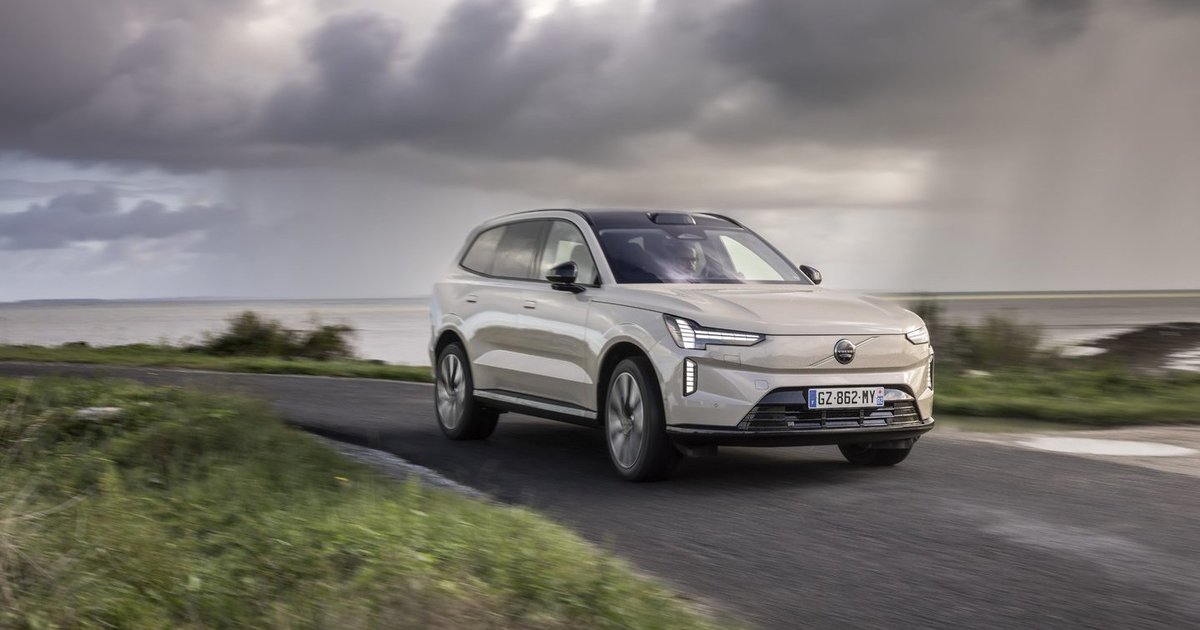 „Volvo“ keičia kursą: atsisakoma ambicingo elektromobilių plano