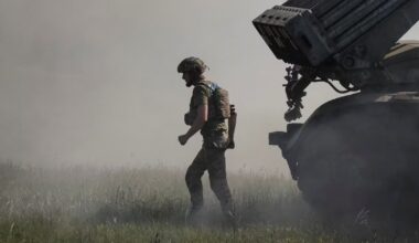 Ukrainiečių karininkui – kaltinimai surengus pragaištingą karių sueigą