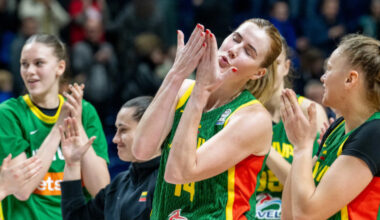 Po pergalingo krepšinio vakaro – žaidėjų džiaugsmas ir atiduoti sportbačiai