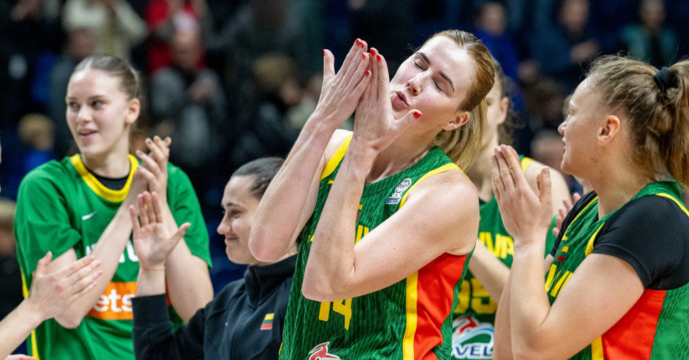 Po pergalingo krepšinio vakaro – žaidėjų džiaugsmas ir atiduoti sportbačiai