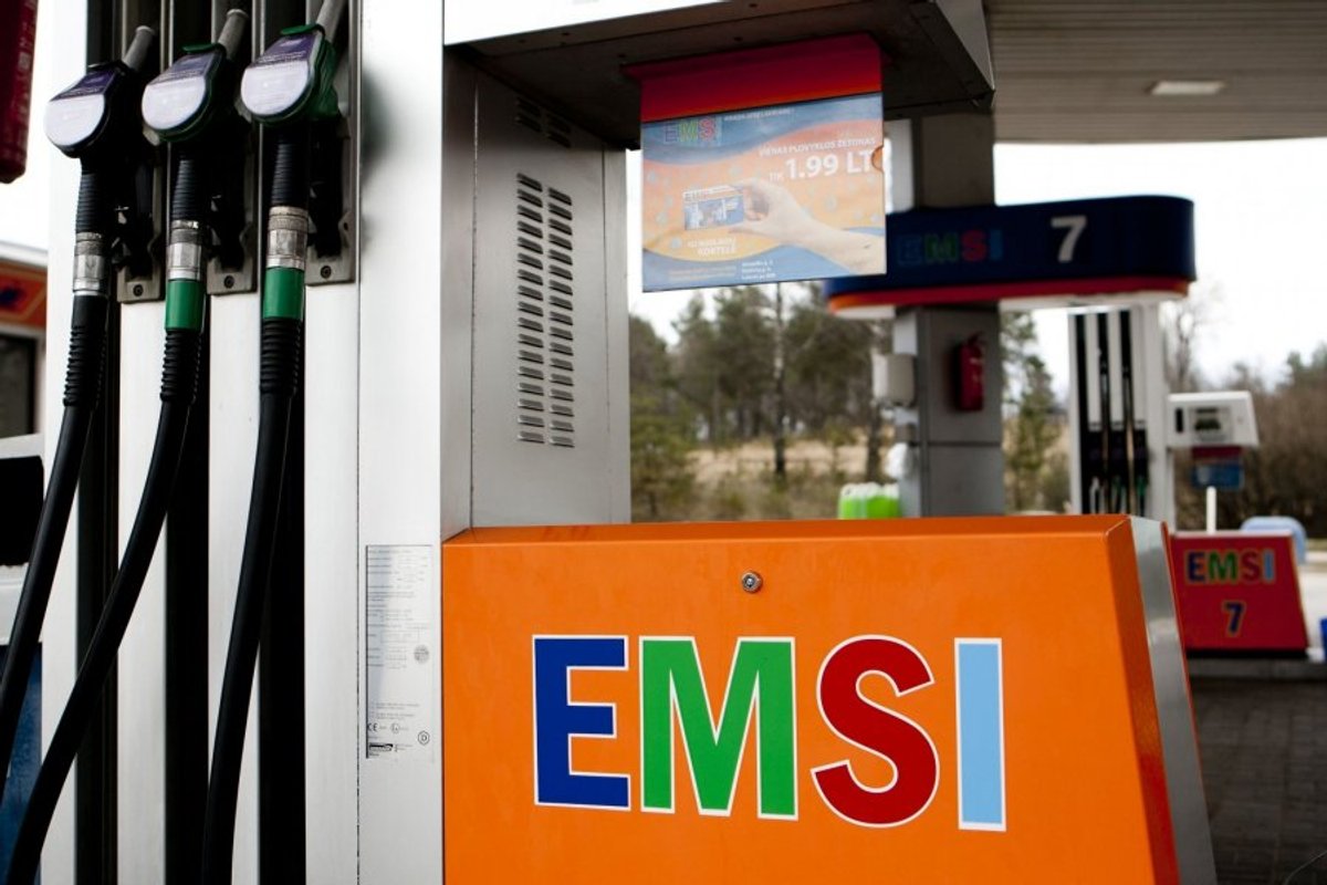 Degalinių tinklui „Emsi“ skirta baudų už 1,022 mln. eurų