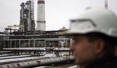 „Orlen Lietuva“ ieško naujo rangovo milijardiniam projektui: nutraukė sutarti su „Petrofac“