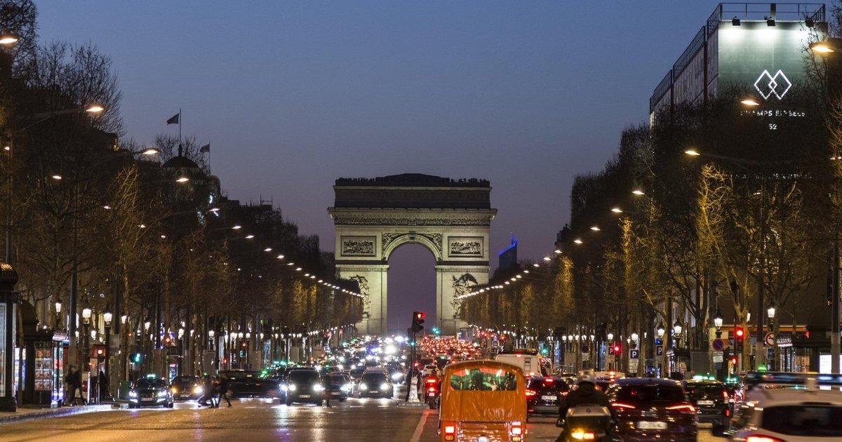 Paryžius po 125 metų atsisveikina su popieriniais metro bilietais