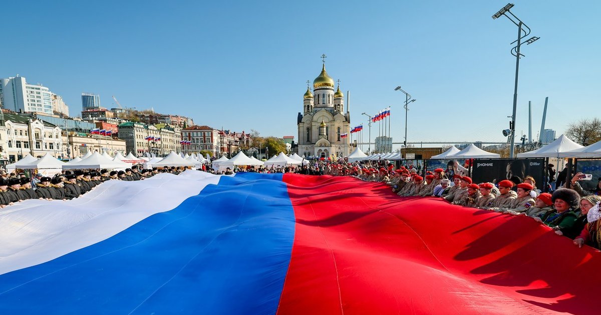 Europos šalyje demaskuotas milžiniškas pinigų plovimo tinklas: Rusijai tekėjo milijonai