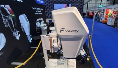 Nauja eros pradžia vandenyse: „Falcon 130“ elektrinis variklis sugriauna visas senąsias ribas