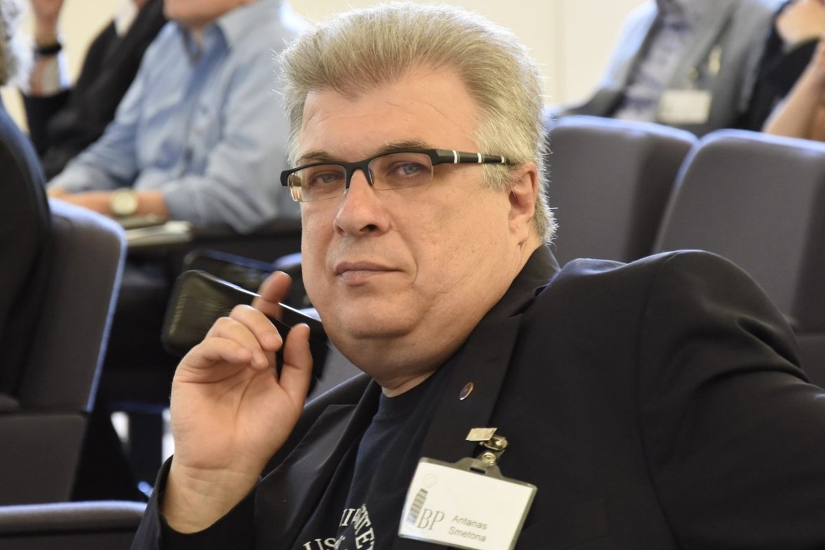 Smetona apie teisiamos Laučienės tekstą