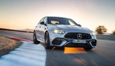 Triukšmingų automobilių laikai baigėsi? Skelbia apie nerimą keliantį ES sprendimą