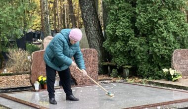 Lėbartuose vietų sparčiai mažėja, dėl kapinių gyvūnams įrengimo – tyla