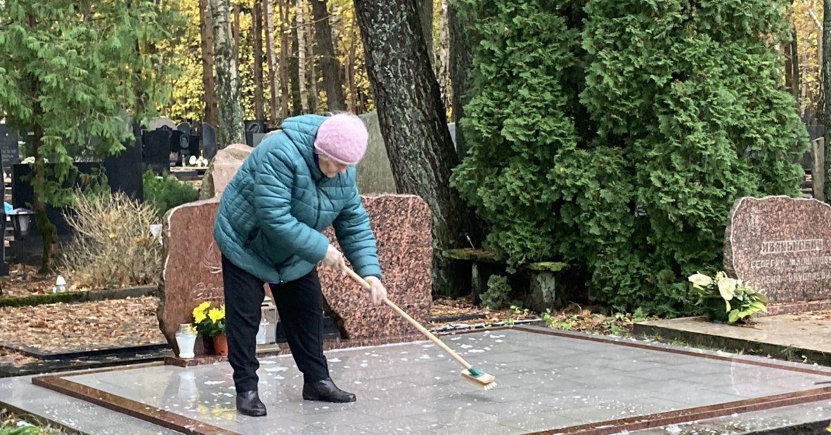 Lėbartuose vietų sparčiai mažėja, dėl kapinių gyvūnams įrengimo – tyla