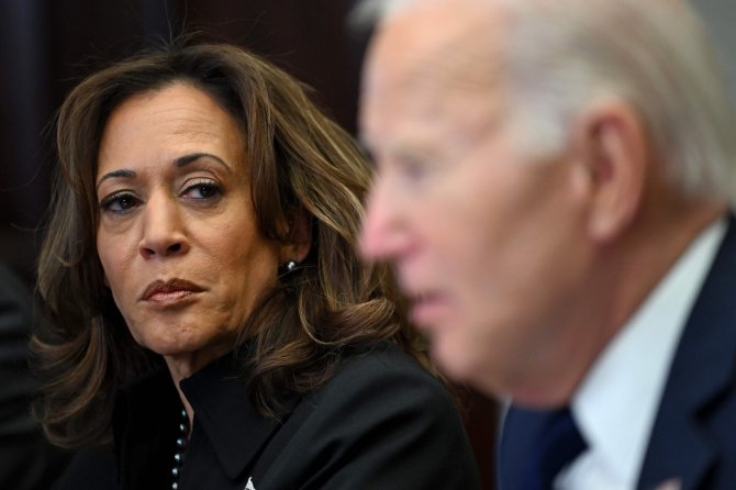 Kamala Harris ir Joe Bidenas / ANDREW CABALLERO-REYNOLDS / AFP