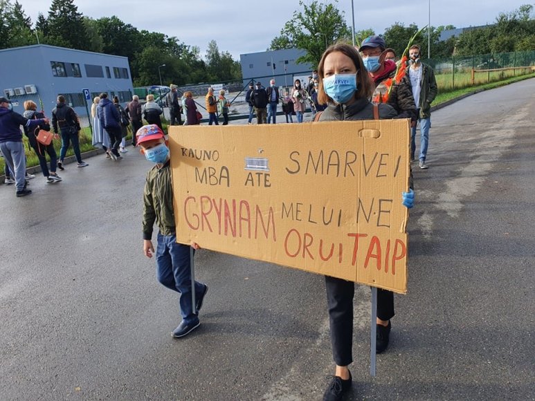 Skaitytojos nuotr./Kauno rajono gyventojai surengė Kauno regiono MBA „šermenis“