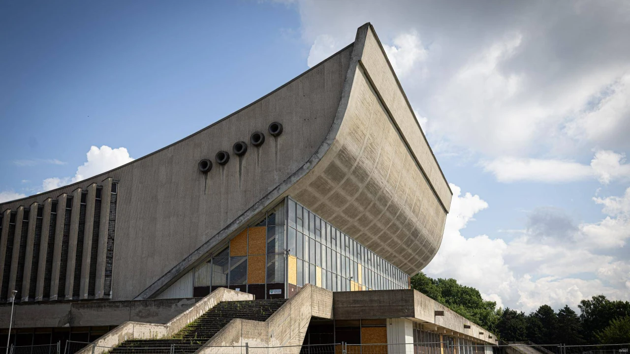 Premjerė labiausiai palaikytų Sporto rūmų perdavimą Vilniui, miestas pasiryžęs kalbėtis