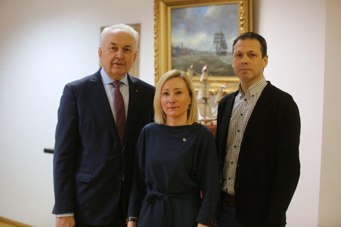 Klaipėdos universiteto nuotr./Klaipėdos universiteto nauji prorektoriai (iš kairės):Benediktas Petrauskas, Sonata Mačiulskytė, Darius Daunys