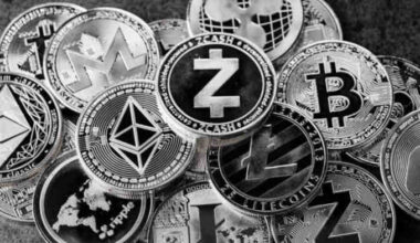 Čekijos centrinis bankas, pirmasis iš reguliavimo institucijų, investavo į kriptovaliutas