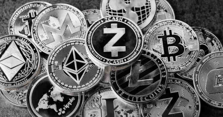 Čekijos centrinis bankas, pirmasis iš reguliavimo institucijų, investavo į kriptovaliutas