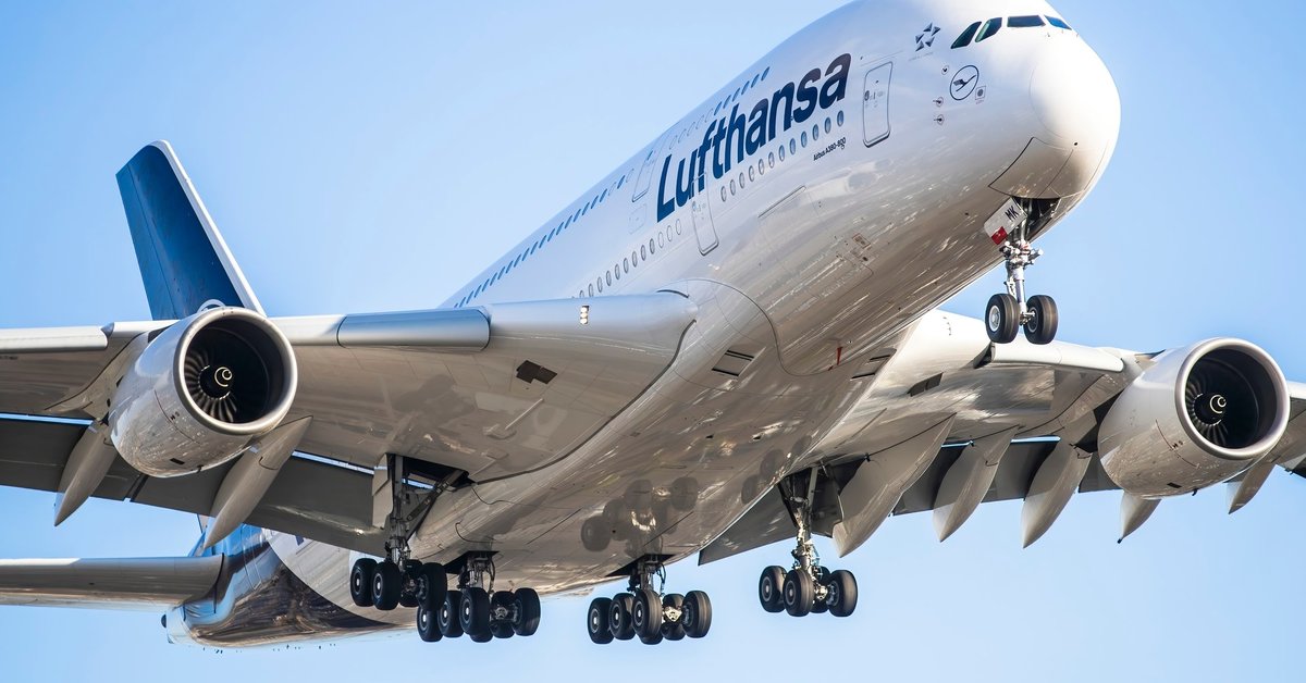 Aviakompanija apie naktinį incidentą Kaune: „Keleiviai atsisakė klausyti kapitonės“ | Verslas