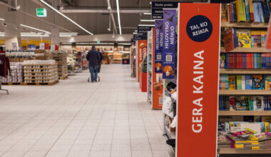 „Maxima“ informuoja pirkėjus dėl nuolaidų dienų: patarė, kur lankytojų apgultys mažesnės | Verslas