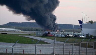 Netoli Luisvilio oro uosto sudužo krovininis lėktuvas: pranešama apie sužeistuosius