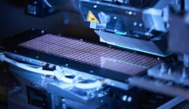 Kinijos smūgis Nyderlandams ir automobilių pramonei, kodėl „Nexperia“ sukėlė pasaulinę krizę?