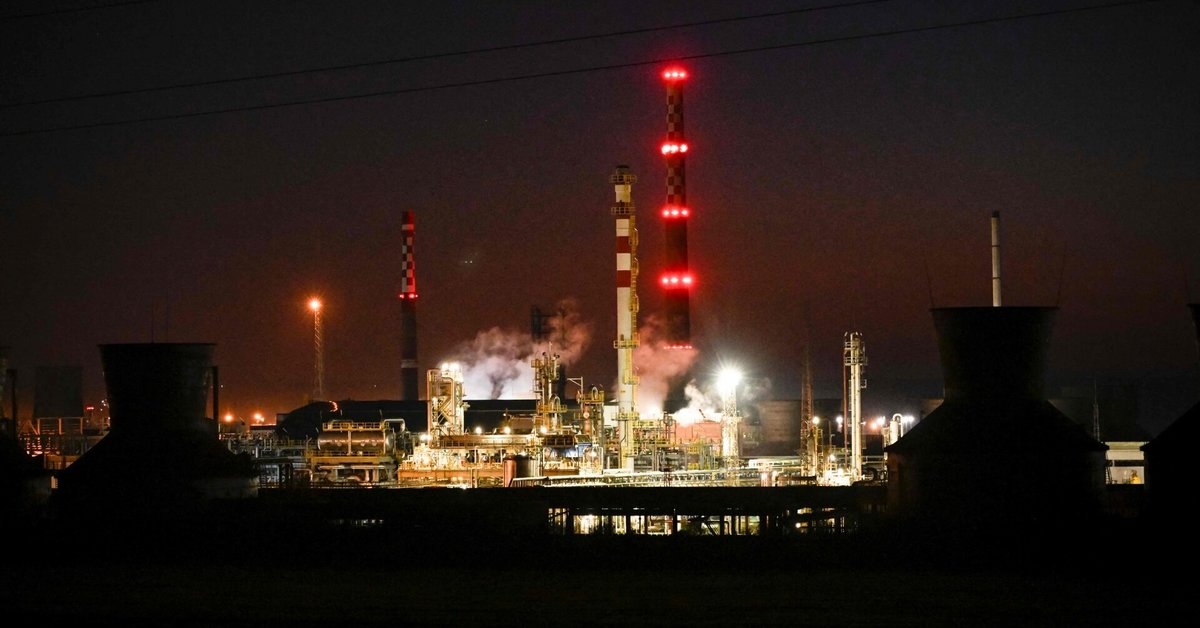 Bulgarija paskyrė aukšto pareigūną perimti „Lukoil“ gamyklos kontrolę dėl JAV sankcijų