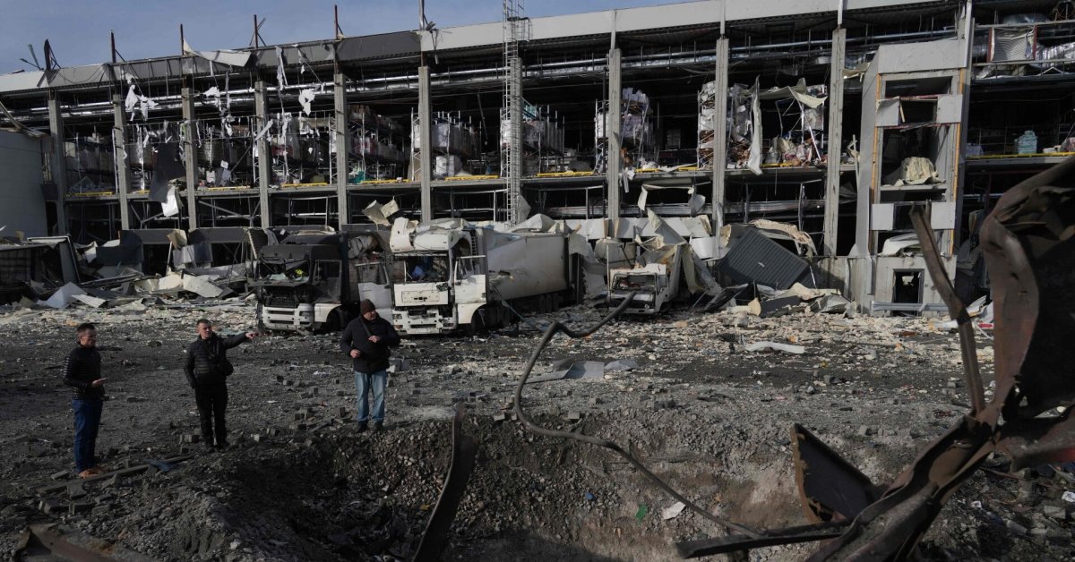 Raketa apgadino lietuviško kapitalo bendrovės „Novus“ logistikos centrą Kyjive: žuvo 4 žmonės | Verslas