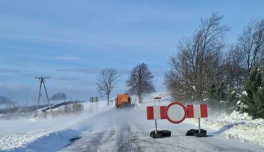 „Tai ne Aliaska, tai dalis Lenkijos“: su sniegu kovojantys lenkai pripažįsta – kažko tokio dar nematė - 15min.lt