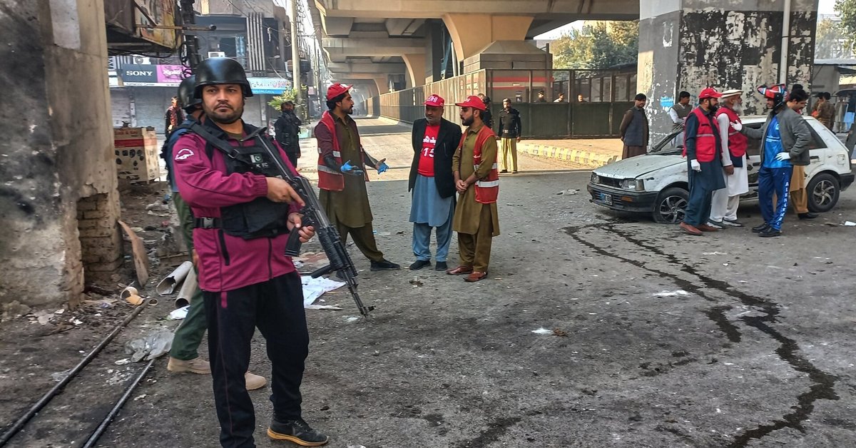 Talibų vyriausybė: Per Pakistano smūgius Afganistane žuvo mažiausiai 10 žmonių