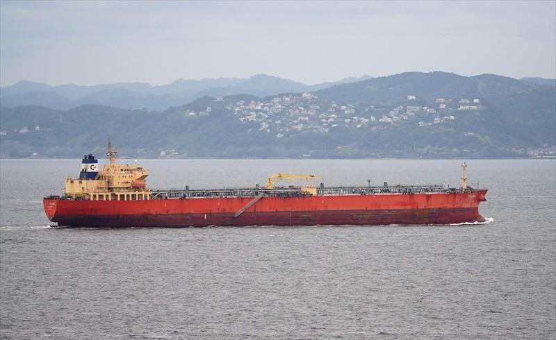 Irano gvardija patvirtino, kad Persijos įlankoje perėmė naftos tanklaivį - Respublika.lt